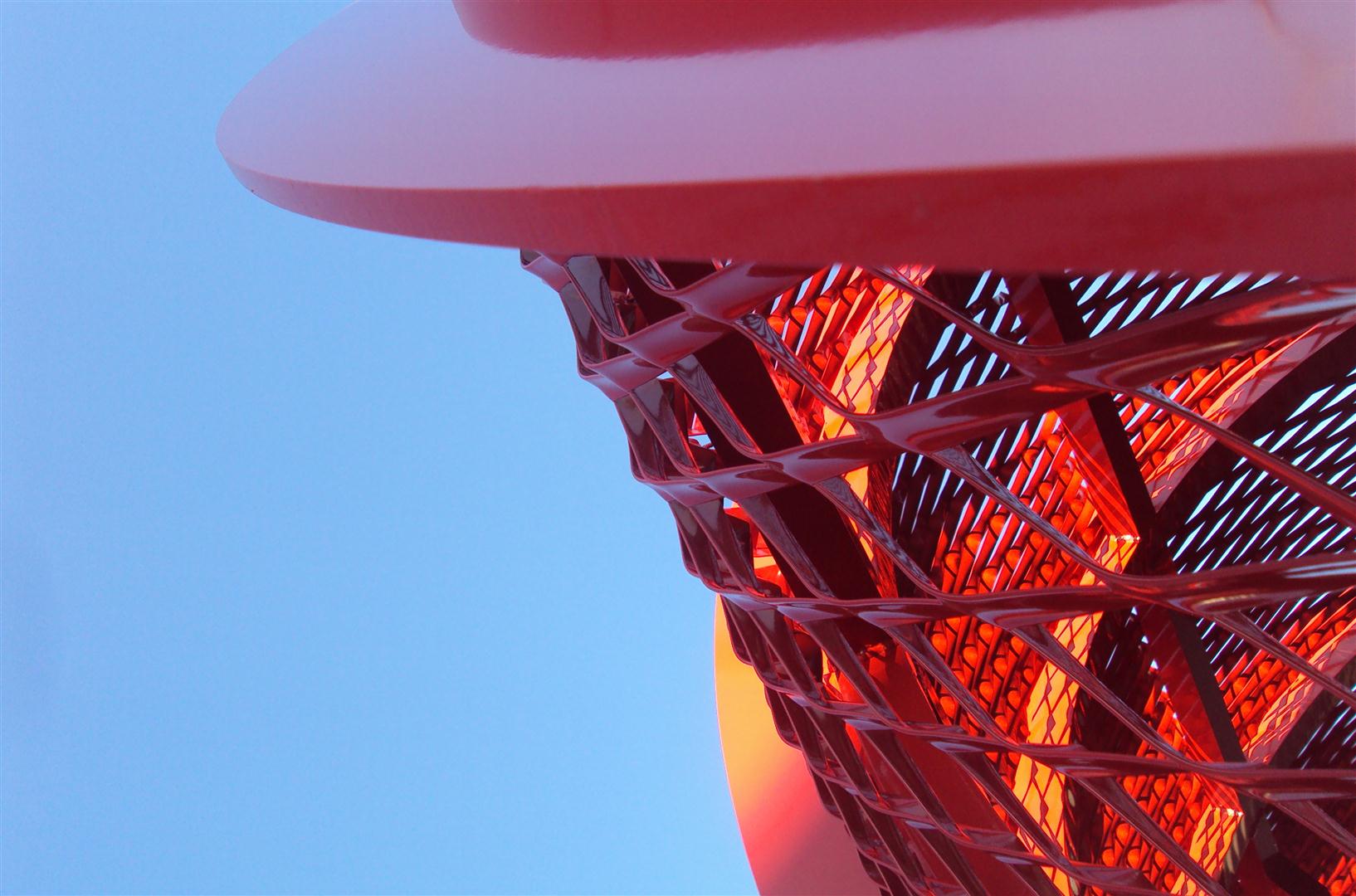 Rood gepoedercoat MD Strekmetaal van het torentje bij de Brandweerpost in Alblasserdam