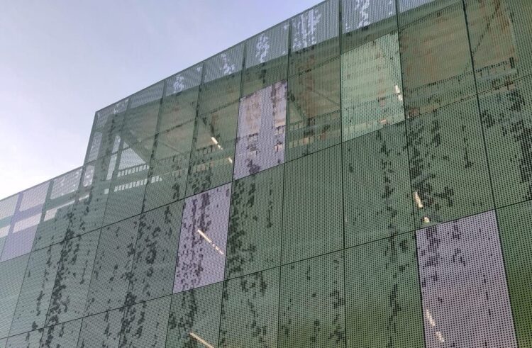 MD Designperforatie gevelbekleding Parkeergarage De Kromme Elleboog treurwilg patroon