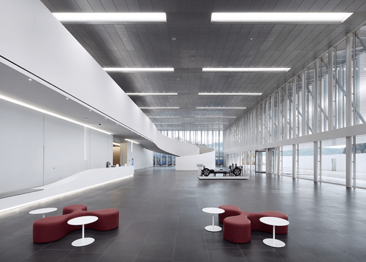 Hyundai Trainingscenter Metadecor (6) Hyundai Trainingscenter strekmetaalgevel