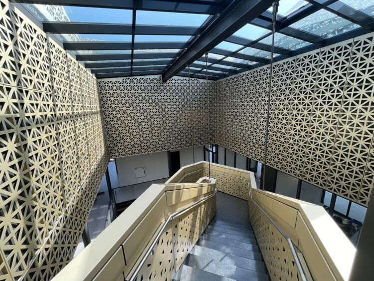 Metadecor_aluminium designperforatie_Pakhuis Santos aluminium perforatie Pakhuis Santos
