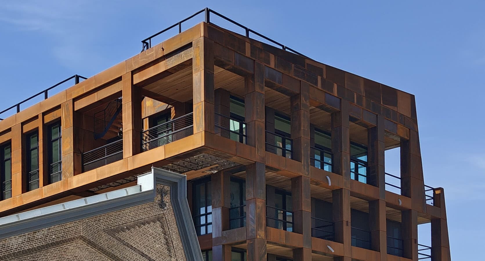Metadecor_Corten staal_gevelbekleding_Montevideo Antwerpen corten staal gevelbekleding