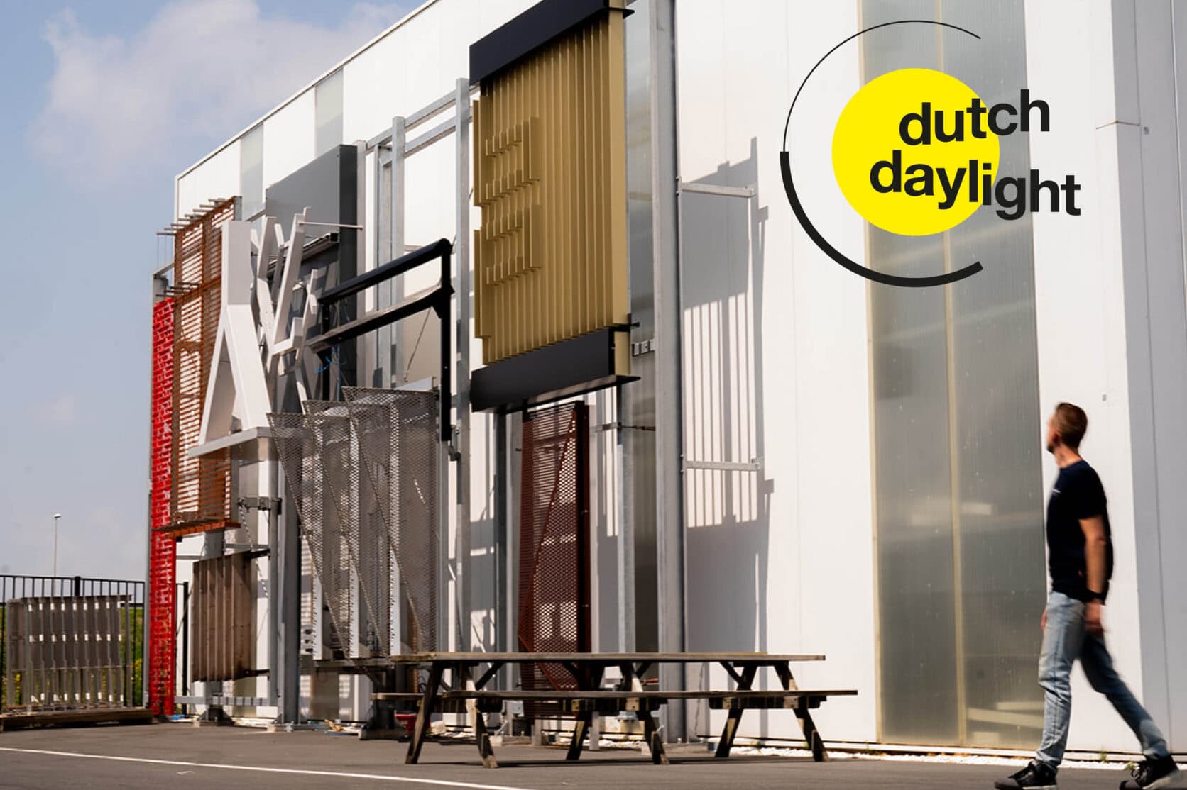 Metadecor en Dutch Daylight, daglicht en gevelontwerp Gevel met metalen gevelbekleding en daglichtoplossingen tijdens het Dutch Daylight project